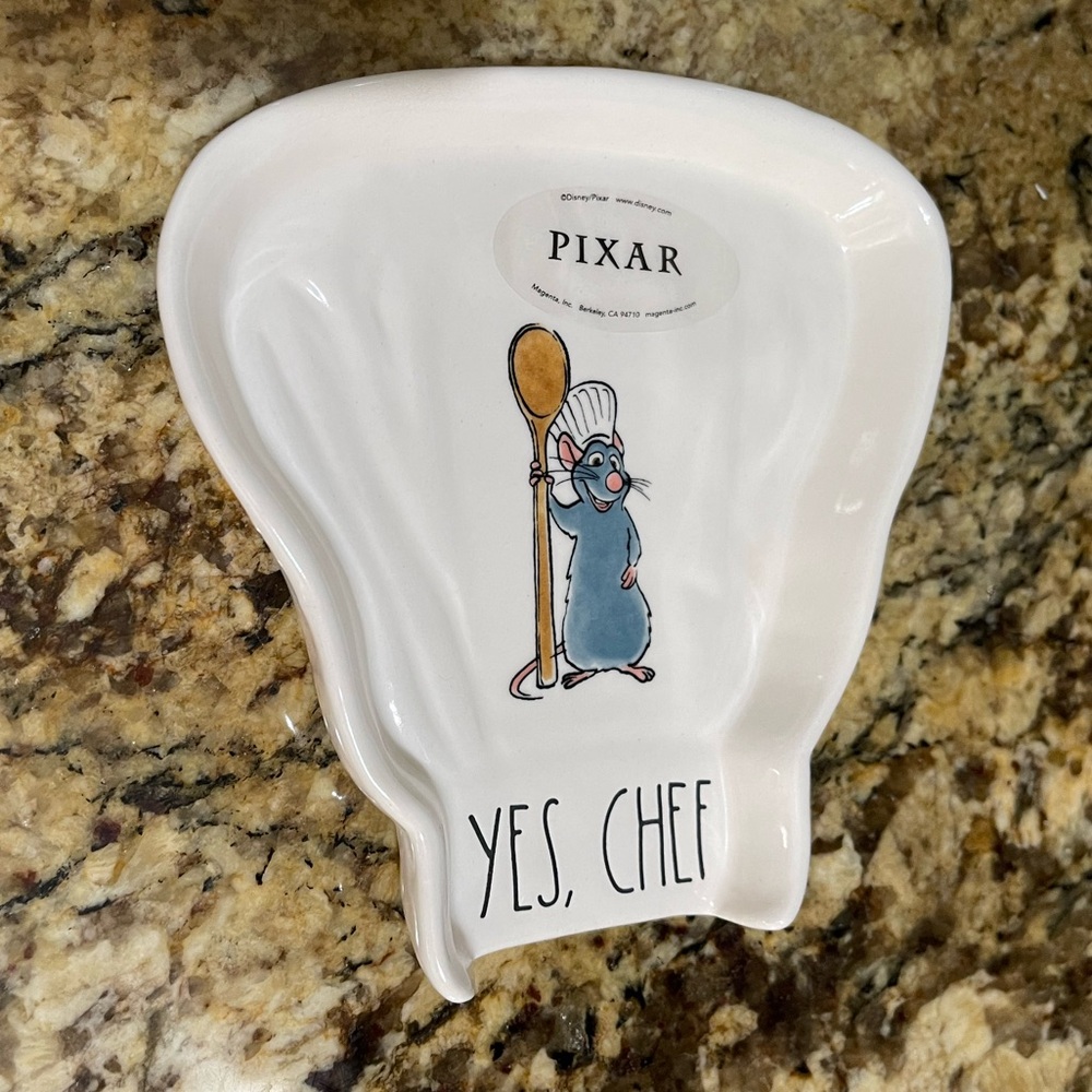 Rae Dunn Pixar Ratatouille YES CHEF spoon rest - Brand new!